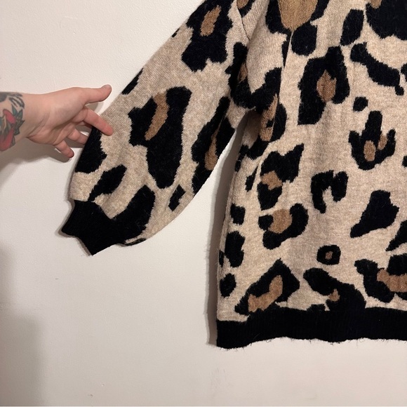Entro Oversized Leopard Cheetah Balloon Sleeve Sweater Size XL - Picture 2 of 5